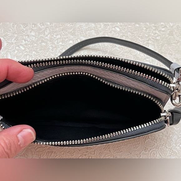 Coach Wristlet Wallet, dual zippers, Excellent Condition, Color - Gray - Picture 4 of 13